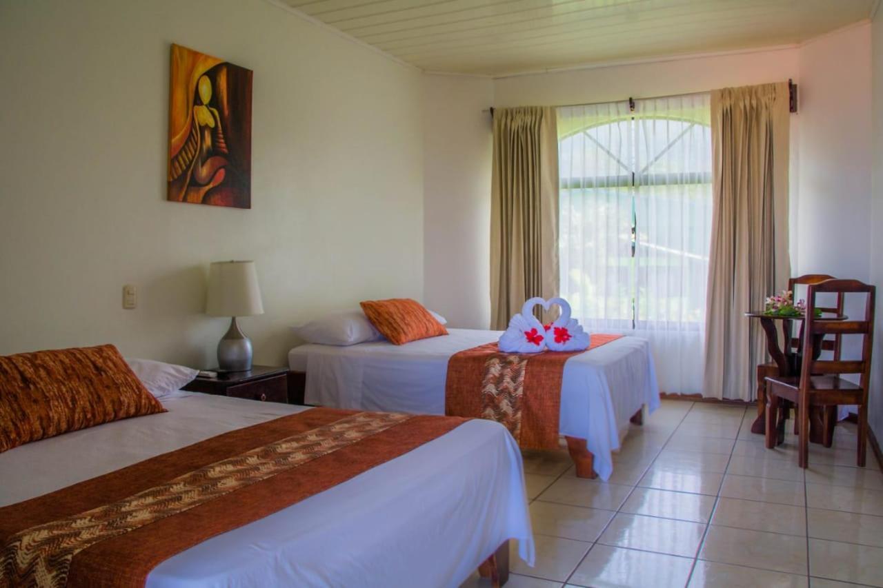 Hotel Vista Del Cerro La Fortuna Luaran gambar