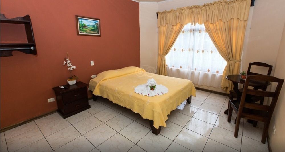 Hotel Vista Del Cerro La Fortuna Luaran gambar