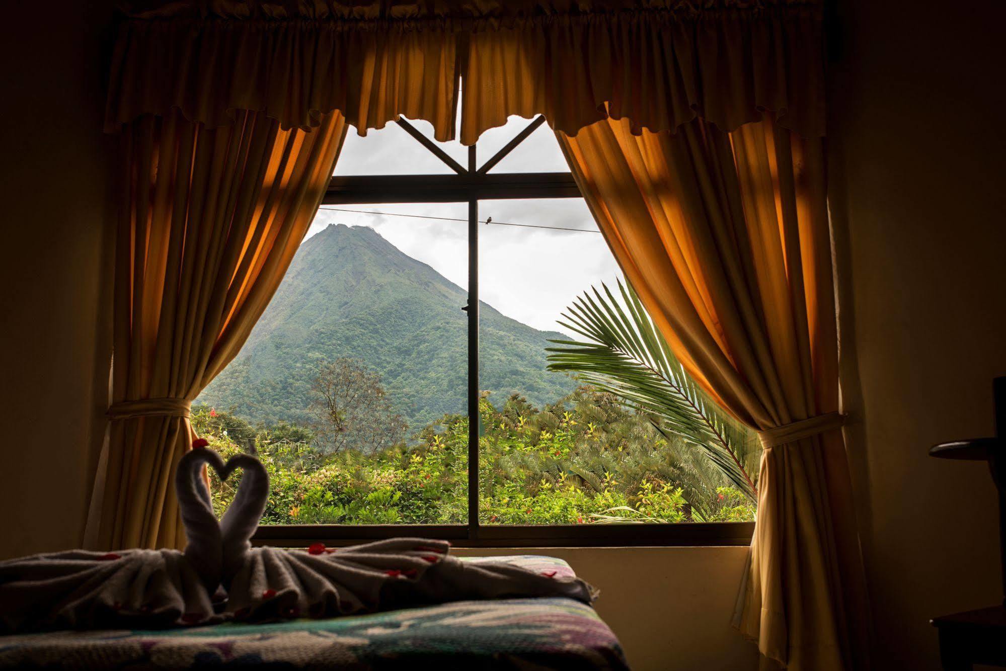 Hotel Vista Del Cerro La Fortuna Luaran gambar