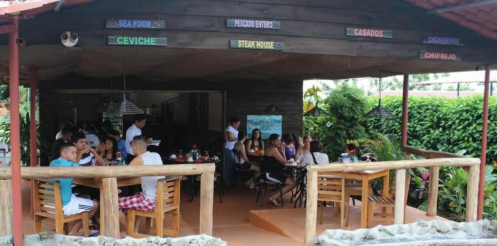Hotel Vista Del Cerro La Fortuna Luaran gambar